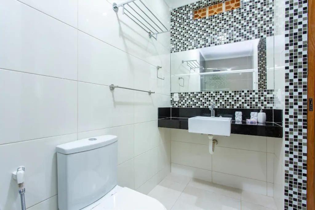Alt House 706 Norte Hotell Brasília Exteriör bild